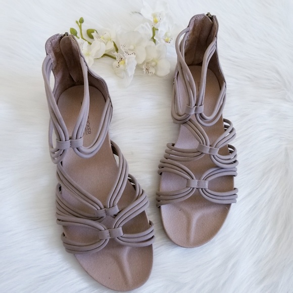 adam tucker sandals